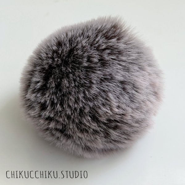 画像1: no.1088ダークブラウン×ホワイト（染色の関係で毛先はライトピンクっぽい） (1)